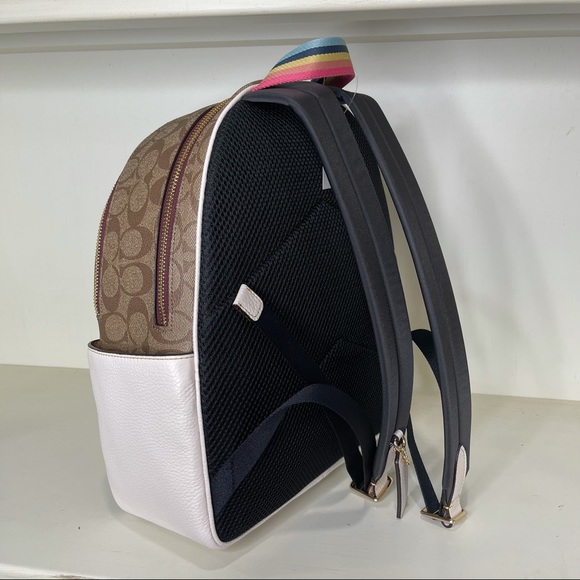 NEW! Coach X Peanuts Court Backpack Bag In Signature Varsity Patches - Picture 3 of 8